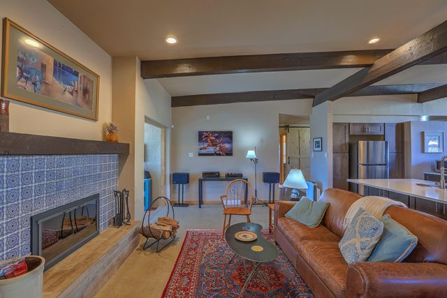 726 Tramway Lane NE 24, Albuquerque, NM 87122