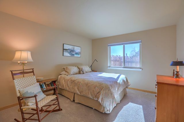 726 Tramway Lane NE 24, Albuquerque, NM 87122