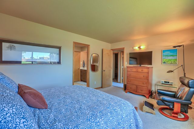 726 Tramway Lane NE 24, Albuquerque, NM 87122