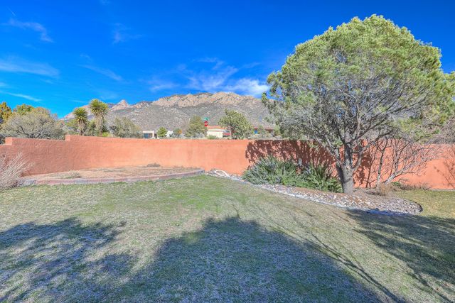 726 Tramway Lane NE 24, Albuquerque, NM 87122