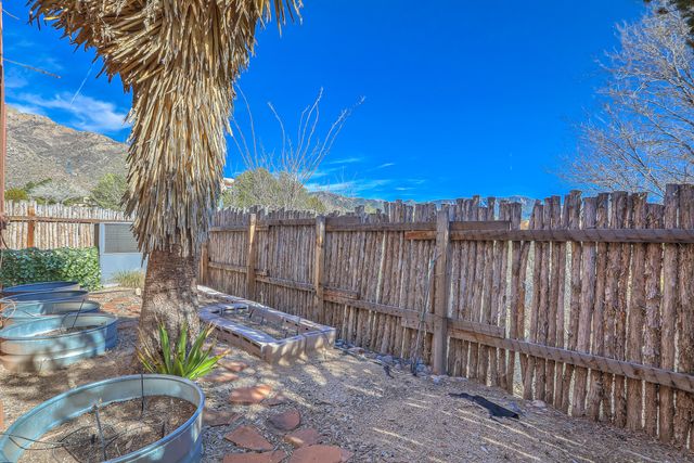 726 Tramway Lane NE 24, Albuquerque, NM 87122
