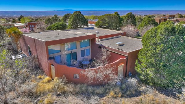 726 Tramway Lane NE 24, Albuquerque, NM 87122