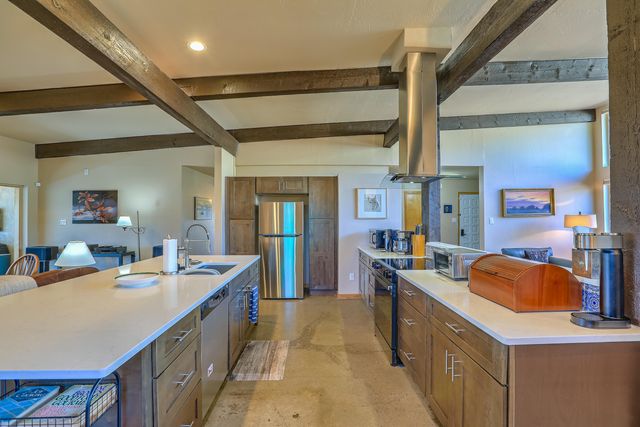 726 Tramway Lane NE 24, Albuquerque, NM 87122