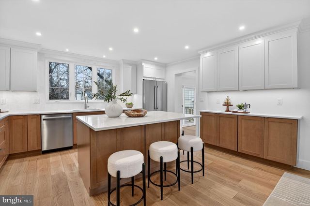 3637 TILDEN ST NW, Washington, DC 20008