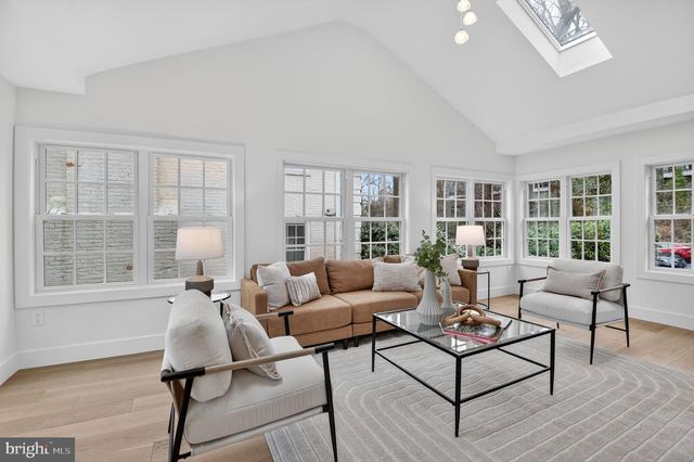 3637 TILDEN ST NW, Washington, DC 20008