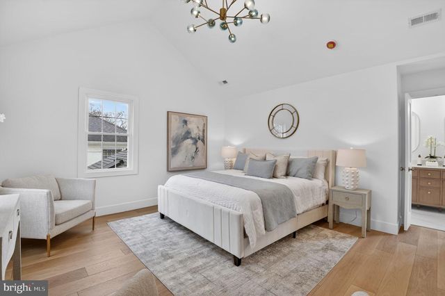 3637 TILDEN ST NW, Washington, DC 20008