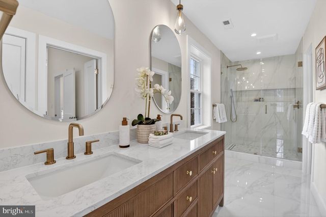 3637 TILDEN ST NW, Washington, DC 20008