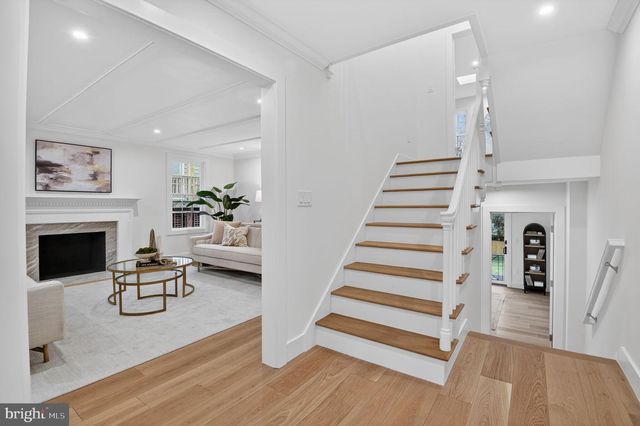 3637 TILDEN ST NW, Washington, DC 20008