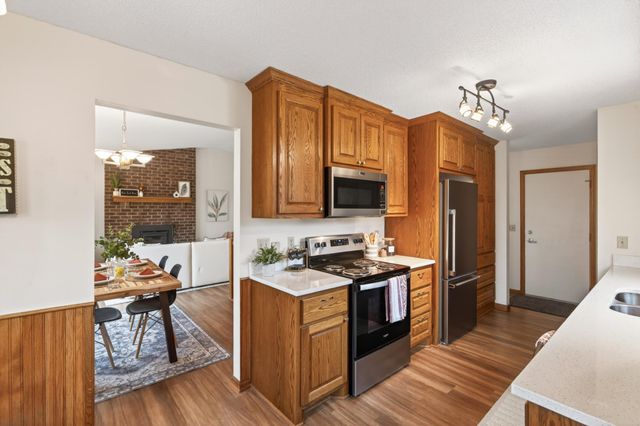 5740 Rosewood Lane N, Plymouth, MN 55442