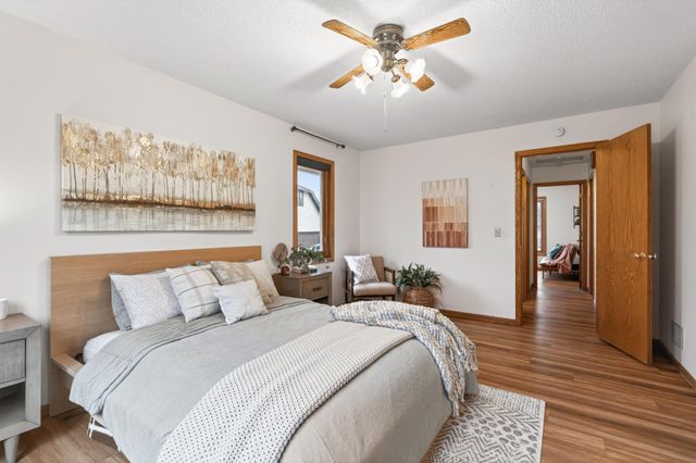 5740 Rosewood Lane N, Plymouth, MN 55442