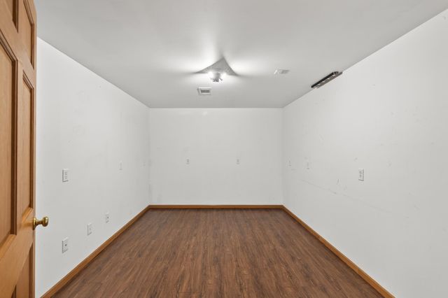 5740 Rosewood Lane N, Plymouth, MN 55442