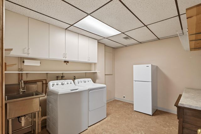 5740 Rosewood Lane N, Plymouth, MN 55442