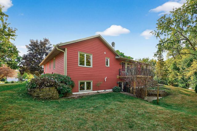 5740 Rosewood Lane N, Plymouth, MN 55442