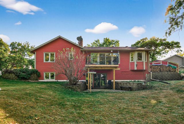 5740 Rosewood Lane N, Plymouth, MN 55442