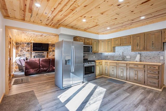 1194 Gale Court, Wisconsin Dells, WI 53965