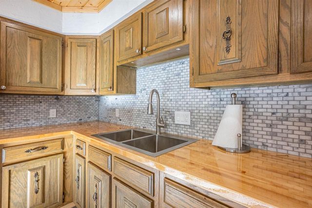 1194 Gale Court, Wisconsin Dells, WI 53965