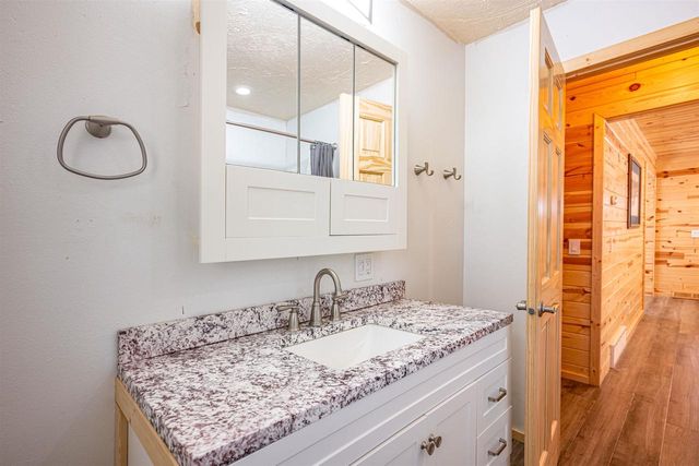 1194 Gale Court, Wisconsin Dells, WI 53965