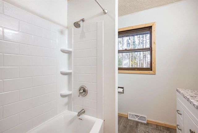 1194 Gale Court, Wisconsin Dells, WI 53965