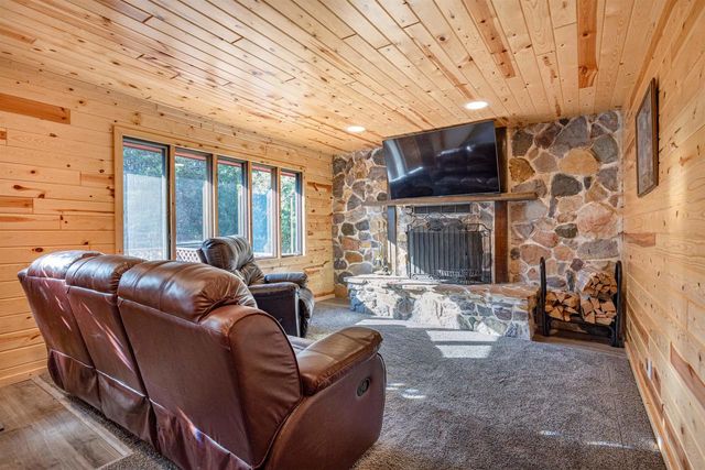 1194 Gale Court, Wisconsin Dells, WI 53965