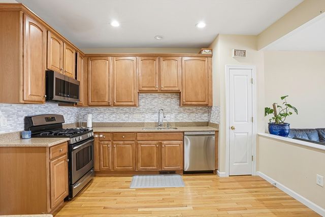 91 Buttercup Ln 91, Grafton, MA 01560