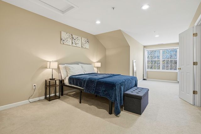 91 Buttercup Ln 91, Grafton, MA 01560