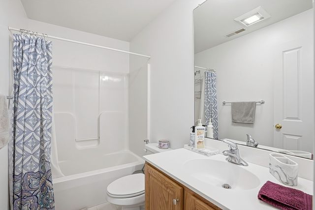 91 Buttercup Ln 91, Grafton, MA 01560