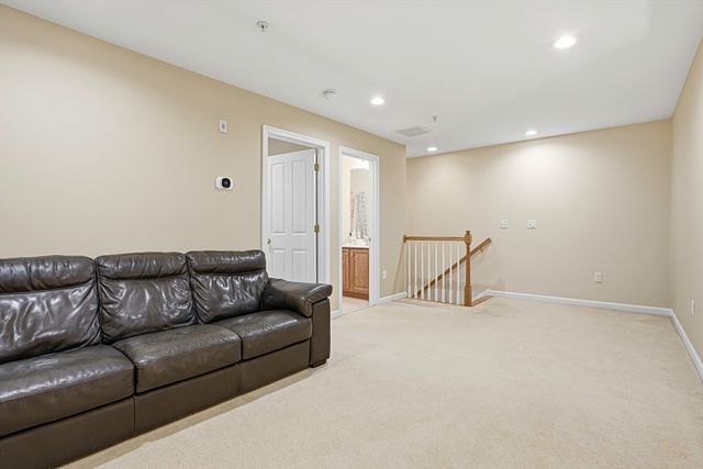 91 Buttercup Ln 91, Grafton, MA 01560