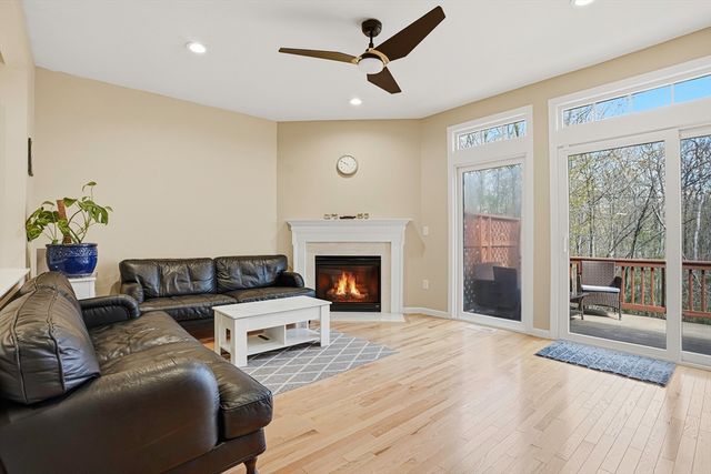 91 Buttercup Ln 91, Grafton, MA 01560