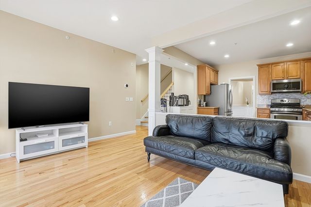 91 Buttercup Ln 91, Grafton, MA 01560