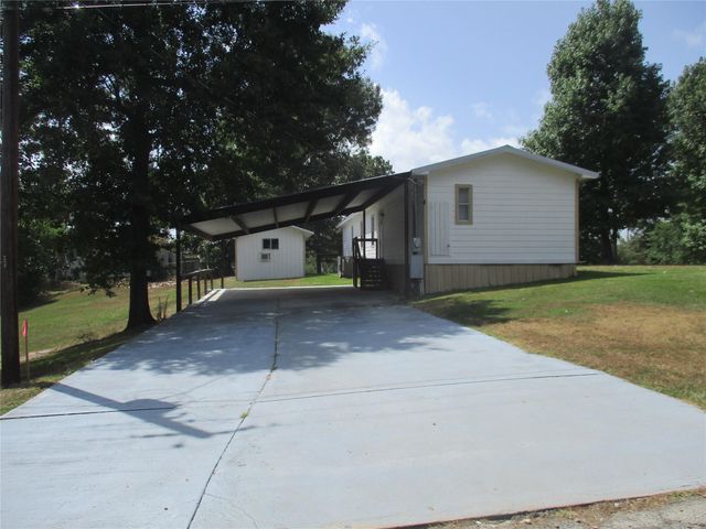 356 White Oak Cove, Onalaska, TX 77360