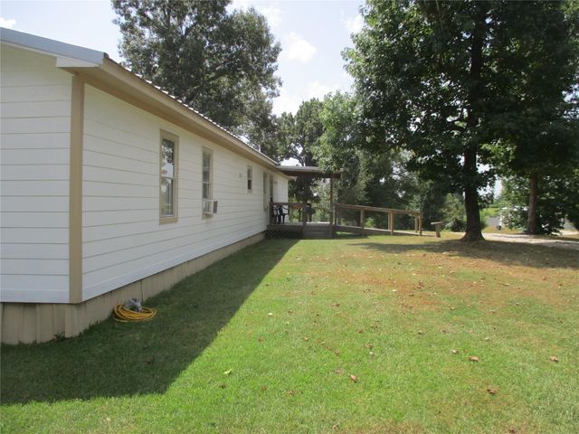 356 White Oak Cove, Onalaska, TX 77360