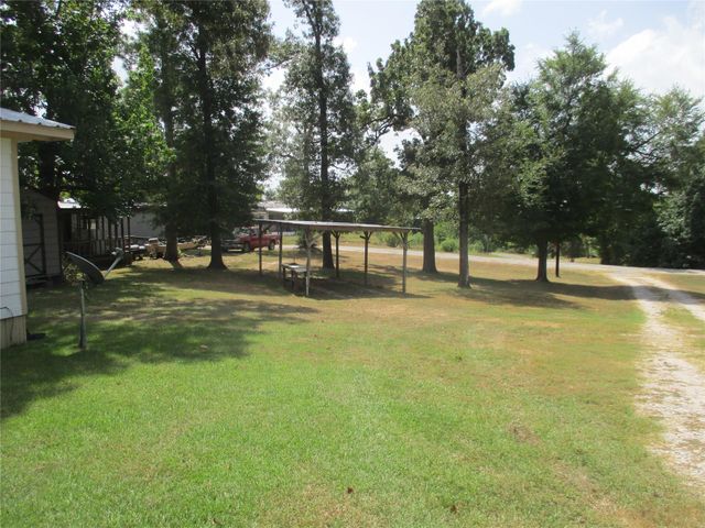 356 White Oak Cove, Onalaska, TX 77360