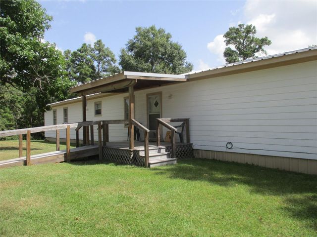 356 White Oak Cove, Onalaska, TX 77360