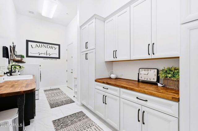 20190 E SUNSET Court, Queen Creek, AZ 85142