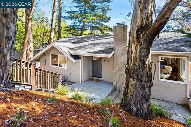 5924 Balboa Dr, Oakland, CA 94611
