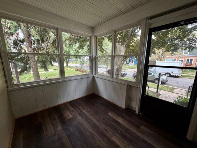 864 Delaware Avenue, Saint Paul, MN 55107