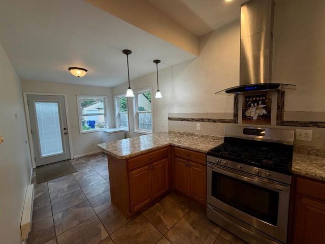 864 Delaware Avenue, Saint Paul, MN 55107