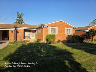 20548 River Oaks Drive, Dearborn Heights, MI 48127