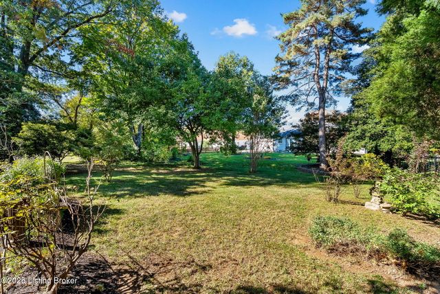 509 Westerham Ct, Louisville, KY 40222