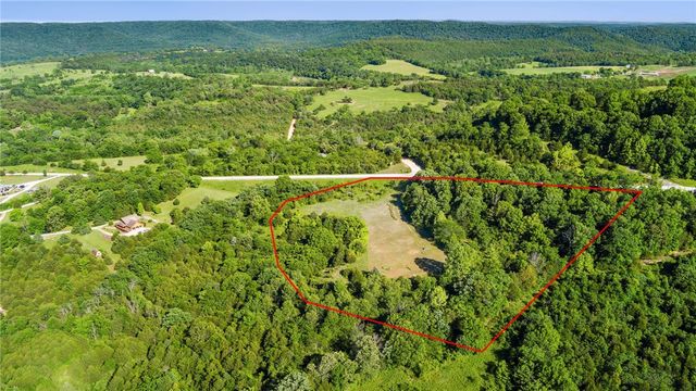 Hwy 221, Eureka Springs, AR 72632