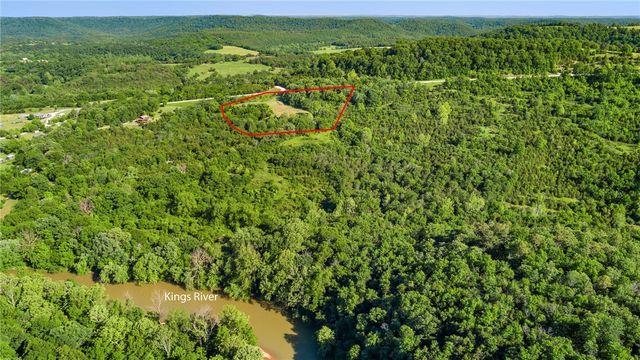 Hwy 221, Eureka Springs, AR 72632