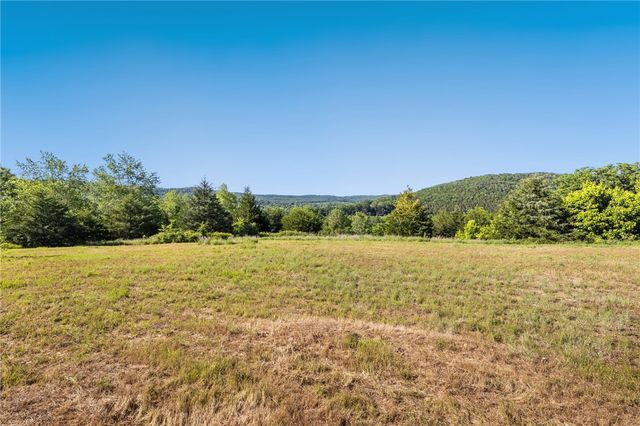 Hwy 221, Eureka Springs, AR 72632