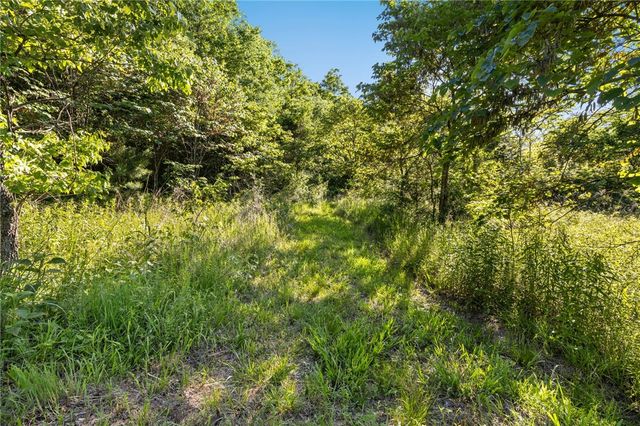 Hwy 221, Eureka Springs, AR 72632