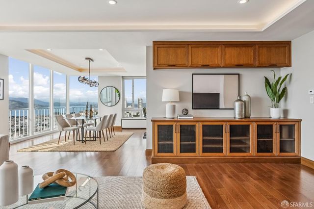 1200 California Street 16B, San Francisco, CA 94109