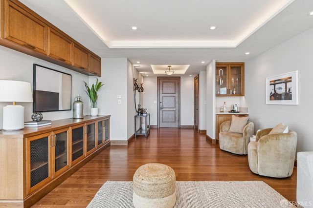 1200 California Street 16B, San Francisco, CA 94109