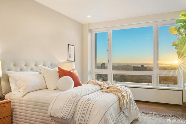 1200 California Street 16B, San Francisco, CA 94109