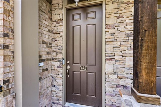 934 Telfair Close, Sandy Springs, GA 30350