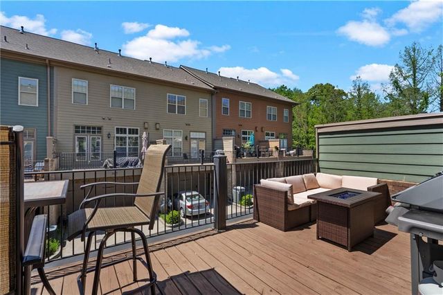 934 Telfair Close, Sandy Springs, GA 30350