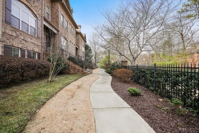 934 Telfair Close, Sandy Springs, GA 30350