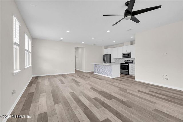 1420 TROPICAL PINE Cove, Middleburg, FL 32068